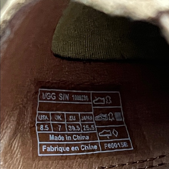 UGG Women's Camellia Slip-On Shoes - Picture 12 of 14